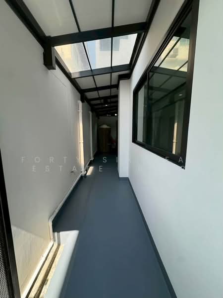 ให้เช่าโฮมออฟฟิศ บ้านแฝด 3 ชั้น สไตล์ Modern Luxury ทำเลเลียบด่วน (ลาดพร้าว 87 แยก ), กรุงเทพ, ลาดพร้าว 87 แยก 28, คลองจั่น, บางกะปิ, กรุงเทพ, 175 ตร.ม., สำนักงาน ให้เช่า, โดย Forty-Six Real Estate Group, 500489483 - DDproperty.com