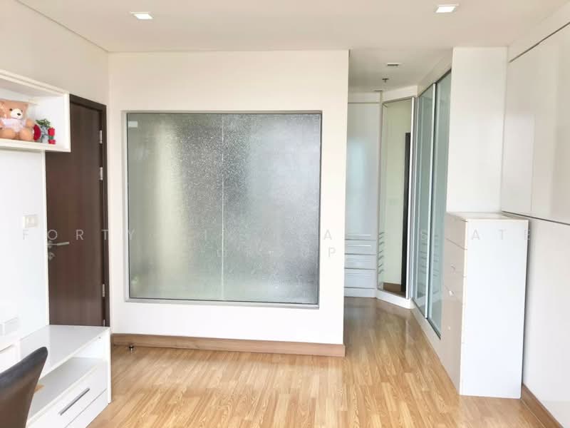 Le Luk Condominium, Bangkok, 1599 291 Sukhumvit Rd, Phra Kanong Nua, Watthana, Bangkok, Studio, 53 sqm, Condo For Rent, by Forty-Six Real Estate Group, 500489491 - DDproperty.com