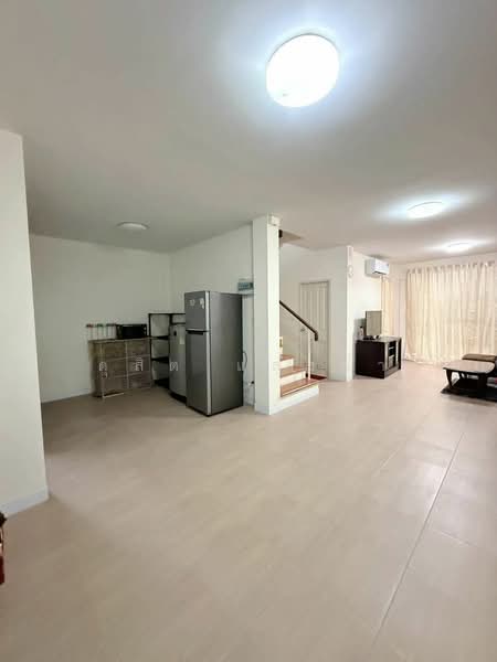 ให้เช่าทาวน์โฮมพร้อมอยู่ ม.เดอะเซ็นทรัล ศรีราชา, Chon Buri (Pattaya), Surasak, Si Racha, Chon Buri (Pattaya), 3 Bedrooms, 80 sqm, Townhouse For Rent, by Dusit Saengfa, 500489513 - DDproperty.com