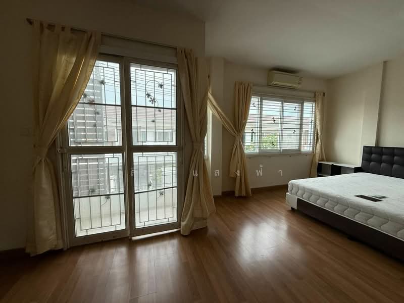 ให้เช่าทาวน์โฮมพร้อมอยู่ ม.เดอะเซ็นทรัล ศรีราชา, Chon Buri (Pattaya), Surasak, Si Racha, Chon Buri (Pattaya), 3 Bedrooms, 80 sqm, Townhouse For Rent, by Dusit Saengfa, 500489513 - DDproperty.com