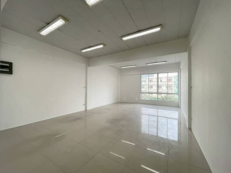 Commercial building For Rent at LaSalle, Bangkok, Bang Na, Bangkok, , 300 sqm, Office Space For Rent, by ณปภัช ธวงค์ไพ, 500489525 - DDproperty.com