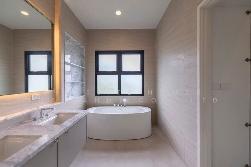 Narinsiri Krungthep Kreetha, Bangkok, Saphan Sung, Bangkok, 5 Bedrooms, 430 sqm, Single Detached House For Rent, by The Elite Homes (Thailand) Co., Ltd., 500489528 - DDproperty.com