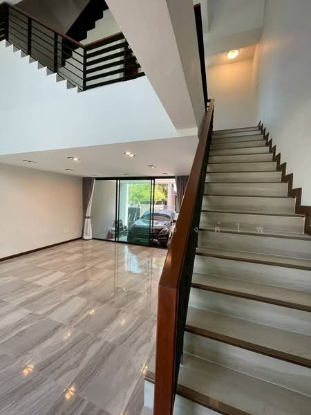 Home Office for Rent Srinakarin – Si Dan 11 (Bearing 68), Samut Prakan, Samrong Nua, Muang Samut Prakarn, Samut Prakan, 3 Bedrooms, 285 sqm, Townhouse For Rent, by ณปภัช ธวงค์ไพ, 500489533 - DDproperty.com