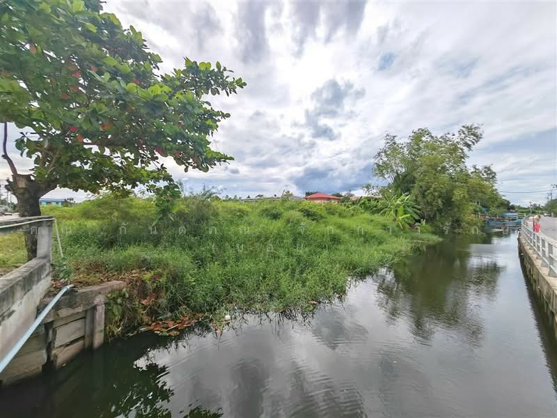 ที่ดินเปล่า 588 ตร.ว. ที่ดิน ใกล้สราญรมย์ รีสอร์ต ซอยบางกระทึก12/3 นครปฐม, Nakhon Pathom, ถนนพุทธมณฑล สาย4, Bang Krathuk, Sam Phran, Nakhon Pathom, , 2,352 sqm, Land For Sale, by คุณ กันตภณ จักกาวิรักษ์ (บอย), 500489570 - DDproperty.com