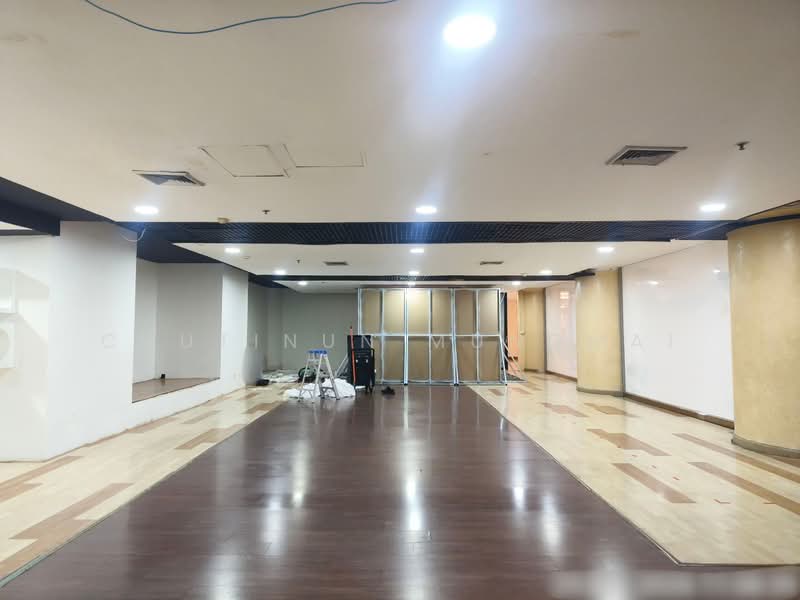 Space for Rent in Chitlom G Floor BTS Walk Distance Ideal for Clinic, Hi-End Retail Shop, Bangkok, Lumphini, Pathum Wan, Bangkok, , 391 sqm, Retail Space For Rent, by Chutinun Mungmai, 500489588 - DDproperty.com