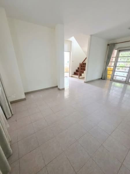 Flora Ville Park City Suwinthawong, Bangkok, Suwinthawong Road, Lam Phak Chi, Nong Chok, Bangkok, 3 Bedrooms, 160 sqm, Single Detached House For Sale, by ณัฐยา ศิริฐานนท์, 500489598 - DDproperty.com