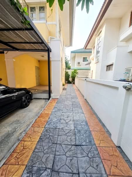 Flora Ville Park City Suwinthawong, Bangkok, Suwinthawong Road, Lam Phak Chi, Nong Chok, Bangkok, 3 Bedrooms, 160 sqm, Single Detached House For Sale, by ณัฐยา ศิริฐานนท์, 500489598 - DDproperty.com