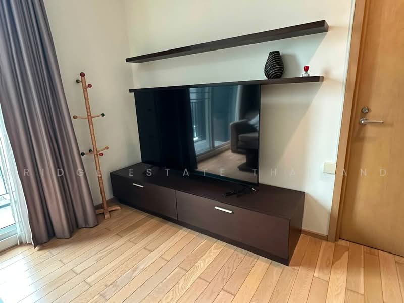 Siri At Sukhumvit, Bangkok, 902 Sukhumvit Road, Phra Kanong, Khlong Toei, Bangkok, 1 Bedroom, 52 sqm, Condo For Rent, by Bridge Estate Thailand, 500489604 - DDproperty.com