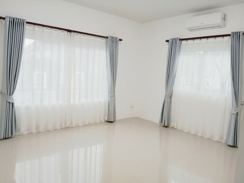 บ้านเดี่ยวตลาด นครราชสีมา, Nakhon Ratchasima, Ta Lat, Muang Nakhon Ratchasima, Nakhon Ratchasima, 2 Bedrooms, 150 sqm, Single Detached House For Sale, by The Best Property ลักษณ์, 500489608 - DDproperty.com