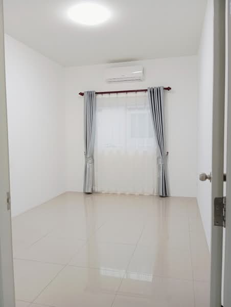 บ้านเดี่ยวตลาด นครราชสีมา, Nakhon Ratchasima, Ta Lat, Muang Nakhon Ratchasima, Nakhon Ratchasima, 2 Bedrooms, 150 sqm, Single Detached House For Sale, by The Best Property ลักษณ์, 500489608 - DDproperty.com