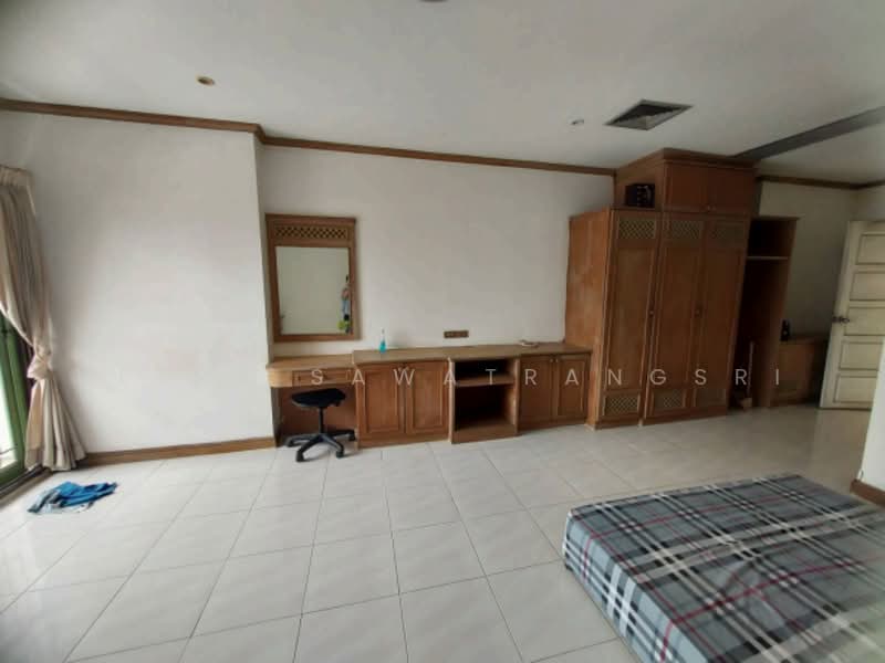 Country Complex Bangna : คันทรี คอมเพล็กซ์ บางนา, กรุงเทพ, ถนนสรรพาวุธ, บางนา, กรุงเทพ, 38 ตร.ม., คอนโด ขาย, โดย Veera Sawatrangsri, 500489634 - DDproperty.com