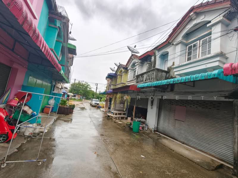 ทาวน์เฮ้าส์พนมสารคาม ฉะเชิงเทรา, Chachoengsao, Phanom Sarakham, Chachoengsao, 2 Bedrooms, 100 sqm, Townhouse For Sale, by The Best Property ขิง, 500489649 - DDproperty.com