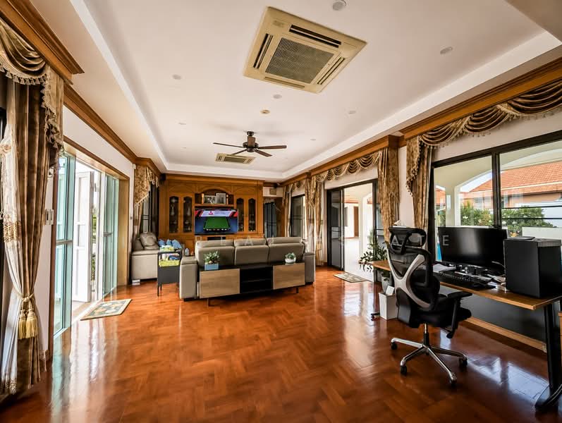 1 rai 6 Bed Pool Villa for Sale Thung Klom Tan Man East Pattaya, Chon Buri (Pattaya), Bang Lamung, Bang Lamung (Pattaya), Chon Buri (Pattaya), 6 Bedrooms, 950 sqm, Villa For Sale, by PLC real estate, 500489701 - DDproperty.com