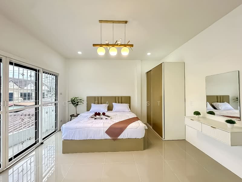 Modern 2Storey Townhouse for Sale Chaiyapruek Pattaya, Chon Buri (Pattaya), Bang Lamung, Bang Lamung (Pattaya), Chon Buri (Pattaya), 2 Bedrooms, 103 sqm, Townhouse For Sale, by PLC real estate, 500489711 - DDproperty.com