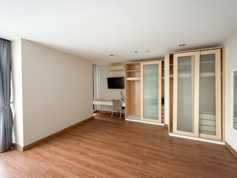 UP Ekamai, Bangkok, Soi Sukhumvit 63, Khlong Tan Nua, Watthana, Bangkok, 1 Bedroom, 59 sqm, Condo For Sale, by คุณพีร์, 500489724 - DDproperty.com