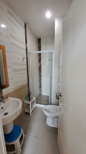 โกลเด้นทาวน์ วิภาวดี-แจ้งวัฒนะ, Bangkok, Thung Song Hong, Lak Si, Bangkok, 4 Bedrooms, 117 sqm, Townhouse For Sale, by เรืองศักดิ์ อัศววิโรจน์กุล, 500489737 - DDproperty.com