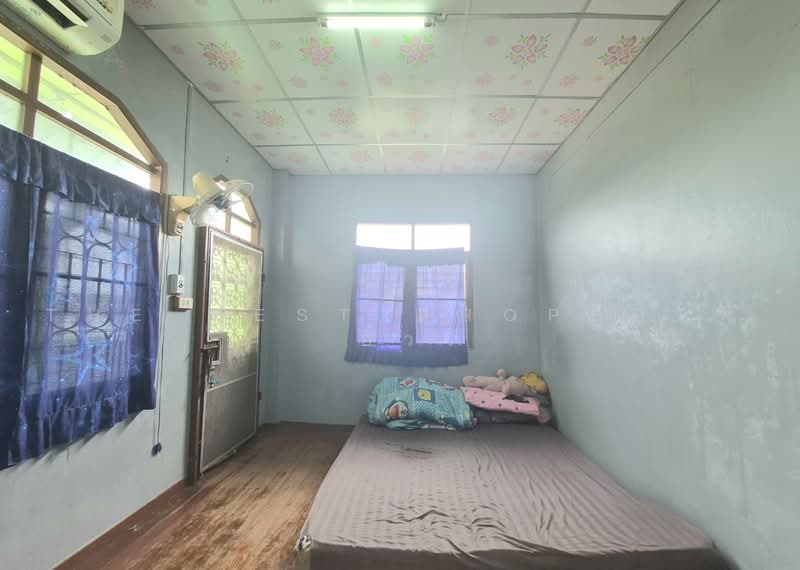 ทาวน์เฮ้าส์ลาดใหญ่ สมุทรสงคราม, Samut Songkhram, Lat Yai, Muang Samut Songkhram, Samut Songkhram, 2 Bedrooms, 150 sqm, Townhouse For Sale, by The Best Property  อิ๋ว, 500489740 - DDproperty.com