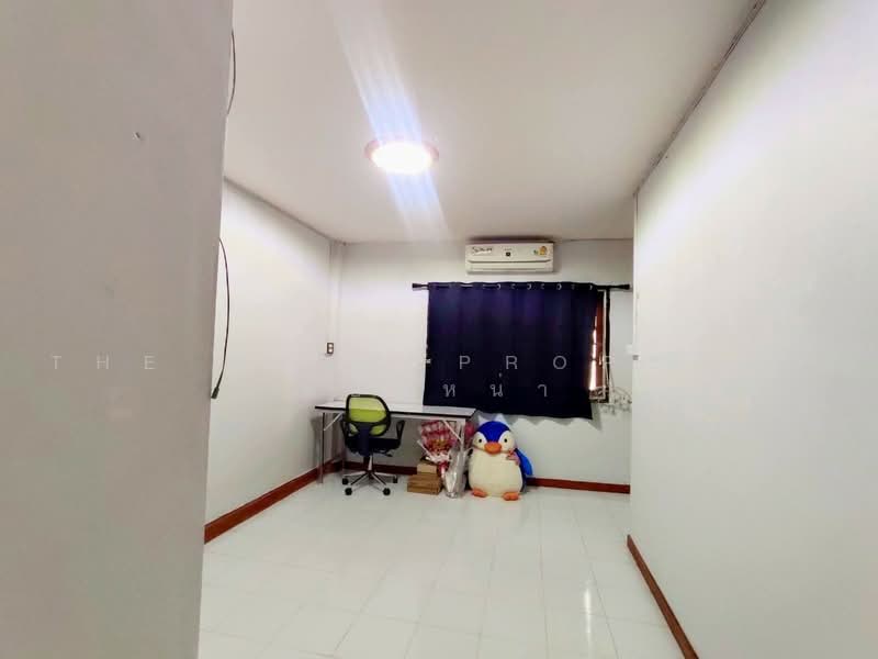 ทาวน์เฮ้าส์ท่าอิฐ อุตรดิตถ์, Uttaradit, Tha It, Muang Uttaradit, Uttaradit, 2 Bedrooms, 100 sqm, Townhouse For Sale, by The Best Property น้อยหน่า, 500489748 - DDproperty.com