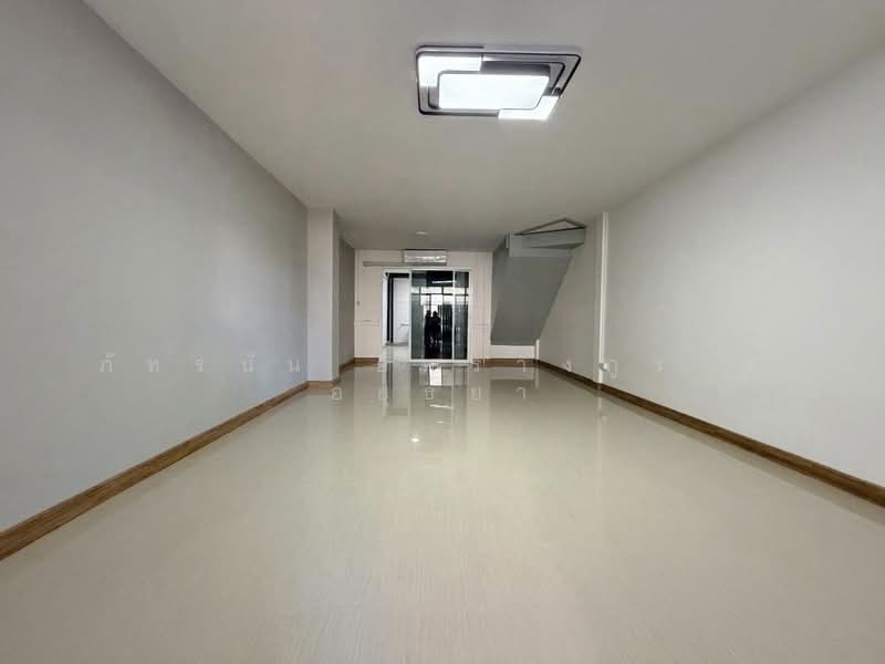 Baan Ranee 2, Bangkok, Chorake Bua, Lat Phrao, Bangkok, 2 Bedrooms, 68 sqm, Townhouse For Sale, by ภัทรนัน อิศรางกูร ณ อยุธยา, 500489760 - DDproperty.com