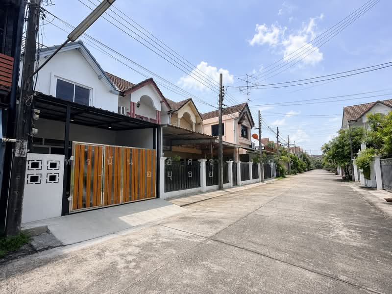 Baan Ranee 2, Bangkok, Chorake Bua, Lat Phrao, Bangkok, 2 Bedrooms, 68 sqm, Townhouse For Sale, by ภัทรนัน อิศรางกูร ณ อยุธยา, 500489760 - DDproperty.com