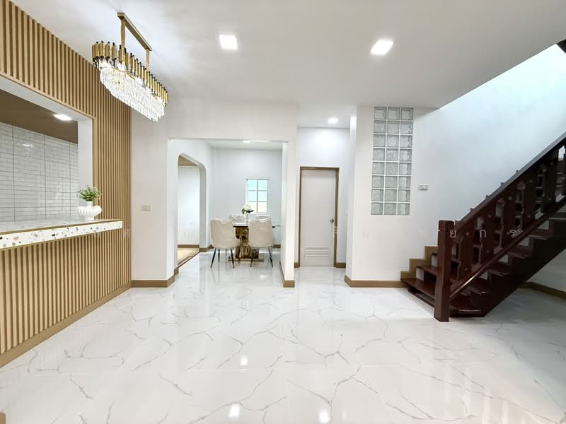 Vararom Minburi, Bangkok, Soi Rat Uthit 16, Rat Uthit Road, Saen Sab, Min Buri, Bangkok, 4 Bedrooms, 200 sqm, Single Detached House For Sale, by นภัสศรณ์ วงศ์สินไทยกร (นันท์), 500489773 - DDproperty.com