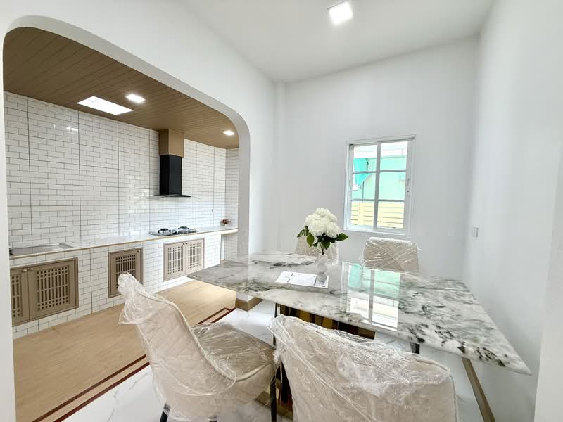 Vararom Minburi, Bangkok, Soi Rat Uthit 16, Rat Uthit Road, Saen Sab, Min Buri, Bangkok, 4 Bedrooms, 200 sqm, Single Detached House For Sale, by นภัสศรณ์ วงศ์สินไทยกร (นันท์), 500489773 - DDproperty.com