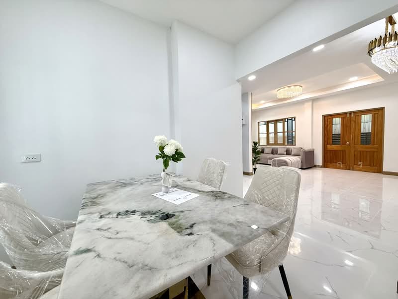 Vararom Minburi, Bangkok, Soi Rat Uthit 16, Rat Uthit Road, Saen Sab, Min Buri, Bangkok, 4 Bedrooms, 200 sqm, Single Detached House For Sale, by นภัสศรณ์ วงศ์สินไทยกร (นันท์), 500489773 - DDproperty.com