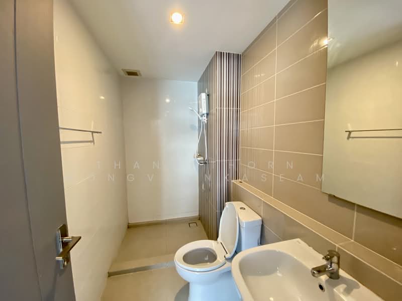 Landmark Ekamai-Ramindra, Bangkok, Sukhonthasawat Road, Lat Phrao, Bangkok, 3 Bedrooms, 168 sqm, Townhouse For Rent, by Thananthorn Wongvarnkaseam, 500489780 - DDproperty.com