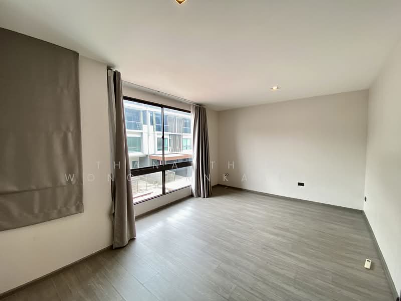 Landmark Ekamai-Ramindra, Bangkok, Sukhonthasawat Road, Lat Phrao, Bangkok, 3 Bedrooms, 168 sqm, Townhouse For Rent, by Thananthorn Wongvarnkaseam, 500489780 - DDproperty.com