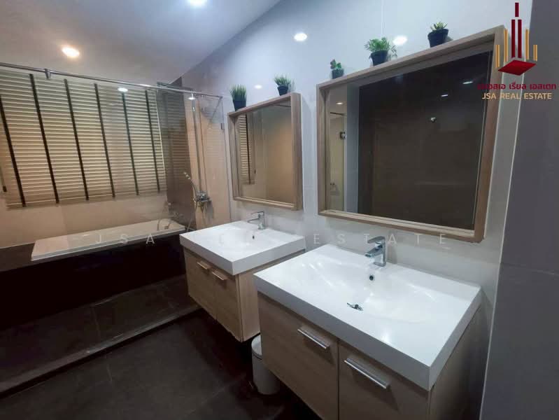 The Capital Ekamai-Thonglor, Bangkok, 2898 New Petchaburi Rd, Bang Kapi, Huai Khwang, Bangkok, 4 Bedrooms, 200 sqm, Condo For Rent, by JSA REAL ESTATE, 500489784 - DDproperty.com