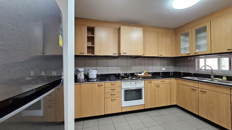 Ma Peng Seng Apartment, Bangkok, Soi Sukhumvit 31, Khlongtoei Nua, Watthana, Bangkok, 2 Bedrooms, 180 sqm, Apartment For Rent, by BANGKOK PROPERTY AGENTS, 500489803 - DDproperty.com