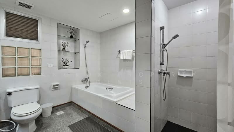 Ma Peng Seng Apartment, Bangkok, Soi Sukhumvit 31, Khlongtoei Nua, Watthana, Bangkok, 2 Bedrooms, 180 sqm, Apartment For Rent, by BANGKOK PROPERTY AGENTS, 500489803 - DDproperty.com