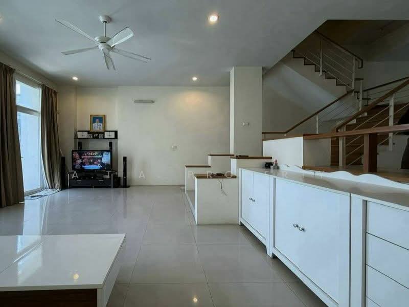 Heritage Village, Chon Buri (Pattaya), Bang Phra, Si Racha, Chon Buri (Pattaya), 3 Bedrooms, 300 sqm, Townhouse For Rent, by A.T.A. Property, 500489806 - DDproperty.com