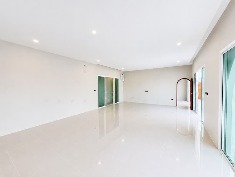 Cha-am pool villa, Phetchaburi, Cha-am, Cha-Am, Phetchaburi, 3 Bedrooms, 250 sqm, Villa For Sale, by ธัชพล ดวงสว่าง, 500489814 - DDproperty.com