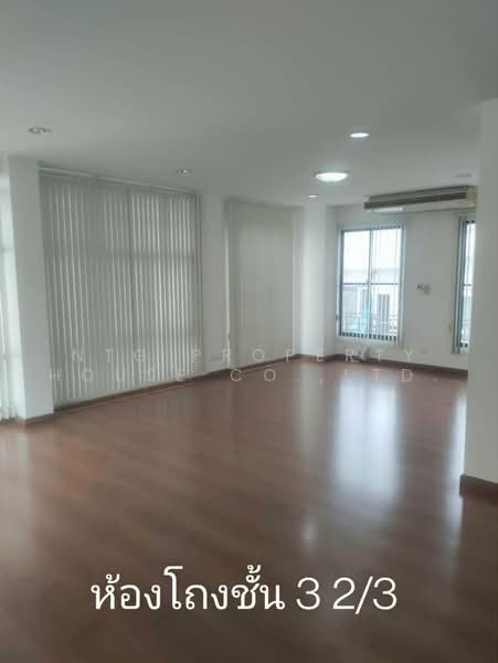 Baan Klang Muang Urbanion Ladprao - Chokchai 4 : บ้านกลางเมือง เออร์บาเนี่ยน ลาดพร้าว - โชคชัย 4, กรุงเทพ, ถนน ลาดพร้าววังหิน, ลาดพร้าว, กรุงเทพ, 515 ตร.ม., ทาวน์เฮ้าส์ ให้เช่า, โดย NTG Property House Co.,Ltd., 500489816 - DDproperty.com