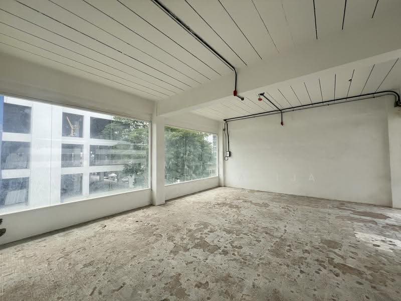 Space for rent Ekkamai, Sukhumvit, Bangkok, Khlong Tan Nua, Watthana, Bangkok, , 24 sqm, Retail Space For Rent, by Sumitara Sampattavanija, 500489835 - DDproperty.com