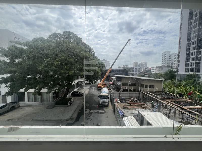 Space for rent Ekkamai, Sukhumvit, Bangkok, Khlong Tan Nua, Watthana, Bangkok, , 24 sqm, Retail Space For Rent, by Sumitara Sampattavanija, 500489835 - DDproperty.com