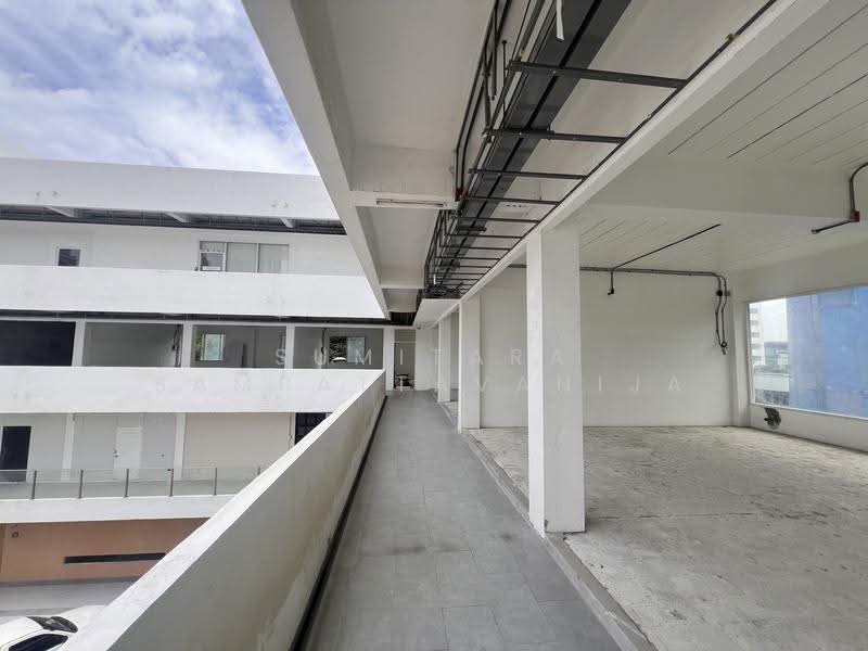 Space for rent Ekkamai, Sukhumvit, Bangkok, Khlong Tan Nua, Watthana, Bangkok, , 24 sqm, Retail Space For Rent, by Sumitara Sampattavanija, 500489835 - DDproperty.com