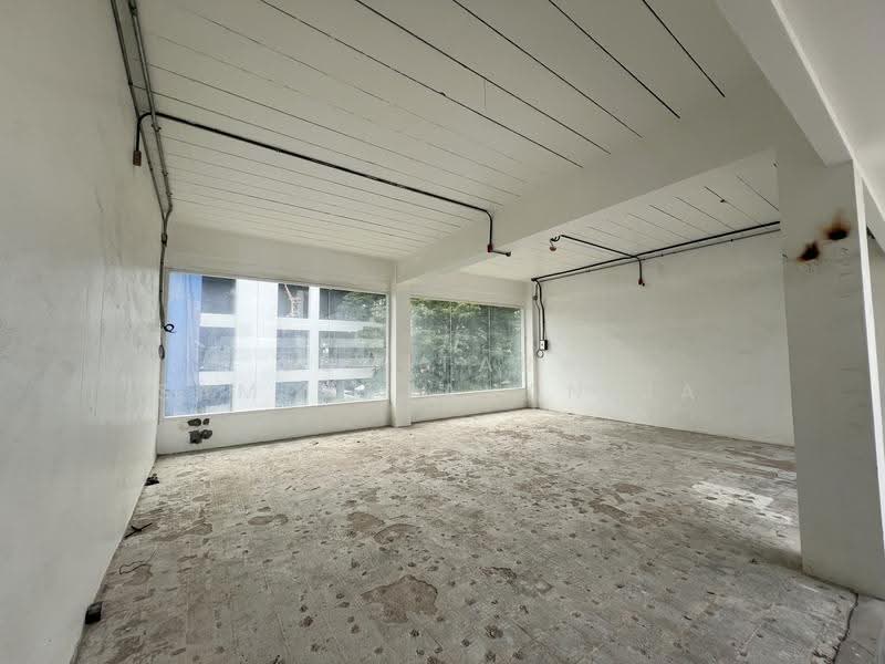 พื้นที่ให้เช่า เอกมัย สุขุมวิท : Space for rent Ekkamai, Sukhumvit, กรุงเทพ, คลองตันเหนือ, วัฒนา, กรุงเทพ, 24 ตร.ม., พื้นที่ขายของ ให้เช่า, โดย Sumitara Sampattavanija, 500489835 - DDproperty.com