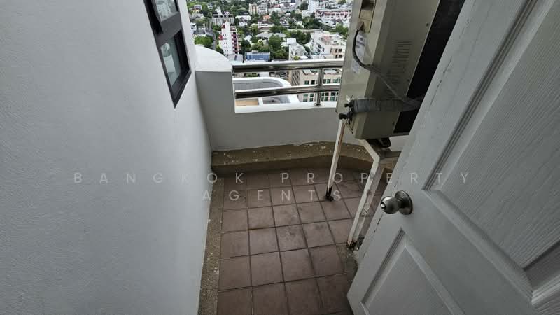 Baan Thai Living Ekkamai, Bangkok, 40 Soi Pridi Banomyong 31, Khlong Tan Nua, Watthana, Bangkok, 3 Bedrooms, 304 sqm, Condo For Rent, by BANGKOK PROPERTY AGENTS, 500489868 - DDproperty.com