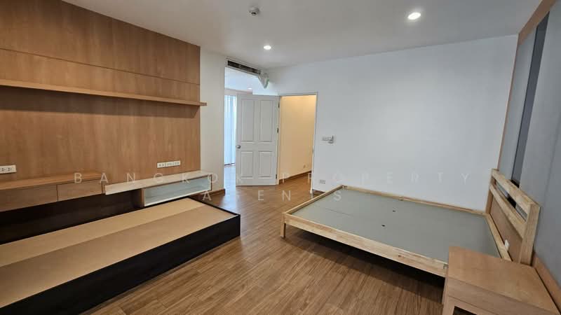 Baan Thai Living Ekkamai, Bangkok, 40 Soi Pridi Banomyong 31, Khlong Tan Nua, Watthana, Bangkok, 3 Bedrooms, 304 sqm, Condo For Rent, by BANGKOK PROPERTY AGENTS, 500489868 - DDproperty.com