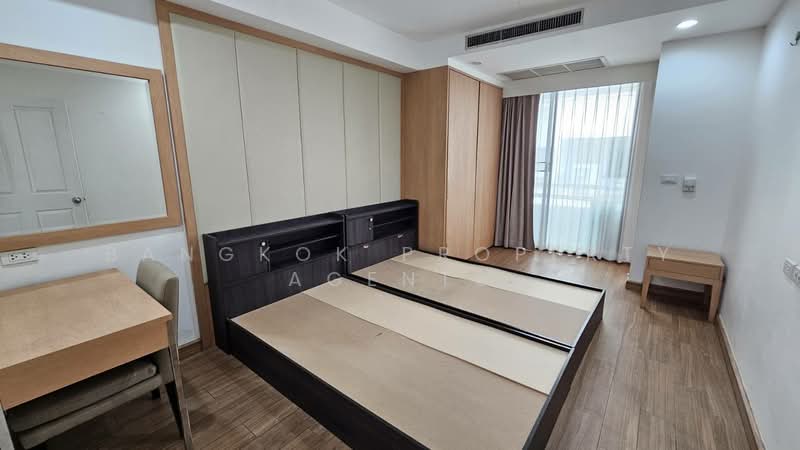 Baan Thai Living Ekkamai, Bangkok, 40 Soi Pridi Banomyong 31, Khlong Tan Nua, Watthana, Bangkok, 3 Bedrooms, 304 sqm, Condo For Rent, by BANGKOK PROPERTY AGENTS, 500489868 - DDproperty.com