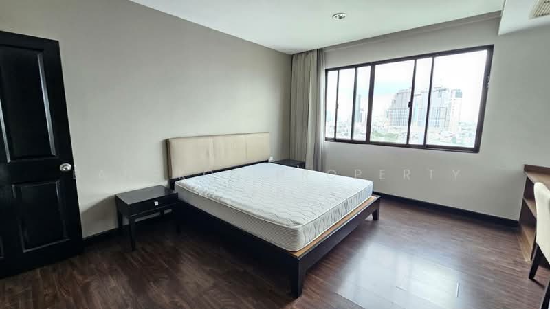 Baan Thai Living Ekkamai, Bangkok, 40 Soi Pridi Banomyong 31, Khlong Tan Nua, Watthana, Bangkok, 3 Bedrooms, 170 sqm, Condo For Rent, by BANGKOK PROPERTY AGENTS, 500489873 - DDproperty.com