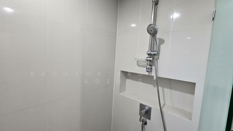 Baan Thai Living Ekkamai, Bangkok, 40 Soi Pridi Banomyong 31, Khlong Tan Nua, Watthana, Bangkok, 3 Bedrooms, 170 sqm, Condo For Rent, by BANGKOK PROPERTY AGENTS, 500489873 - DDproperty.com