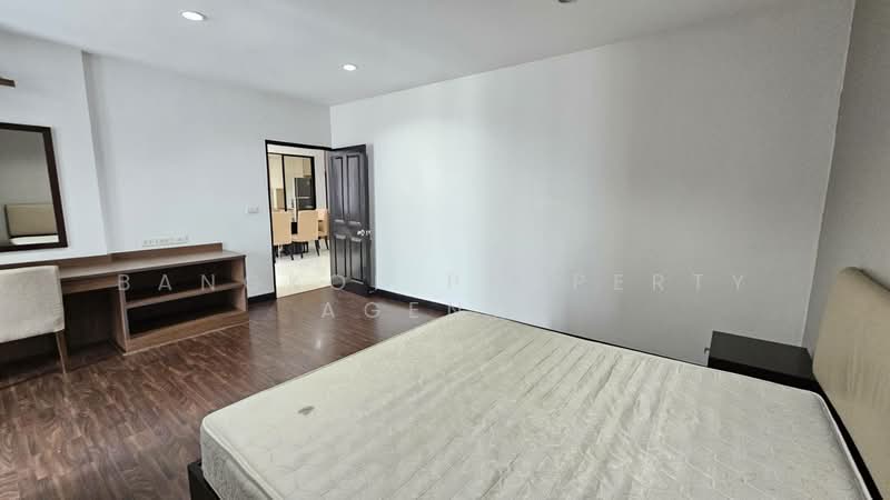 Baan Thai Living Ekkamai, Bangkok, 40 Soi Pridi Banomyong 31, Khlong Tan Nua, Watthana, Bangkok, 3 Bedrooms, 170 sqm, Condo For Rent, by BANGKOK PROPERTY AGENTS, 500489873 - DDproperty.com