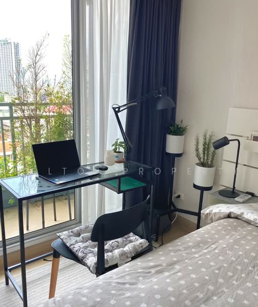 Supalai Park Talat Phlu Station, Bangkok, Ratchadapisek Road, Bukkalo, Thon Buri, Bangkok, 1 Bedroom, 35 sqm, Condo For Rent, by Holtop Property, 500489896 - DDproperty.com