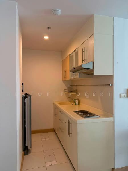 Supalai River Place Charoen Nakorn, Bangkok, 1529 Soi Chareonnakorn 39, Chareonnakorn Road, Bang Lam Phu Lang, Khlong San, Bangkok, Studio, 40 sqm, Condo For Rent, by Holtop Property, 500489910 - DDproperty.com
