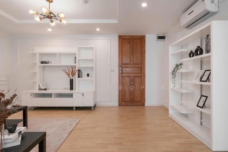 Ratchada City 18 Condominium, Bangkok, Soi 18, Ratchadaphisek Road, Samsen Nok, Huai Khwang, Bangkok, 1 Bedroom, 46 sqm, Condo For Rent, by Holtop Property, 500489912 - DDproperty.com