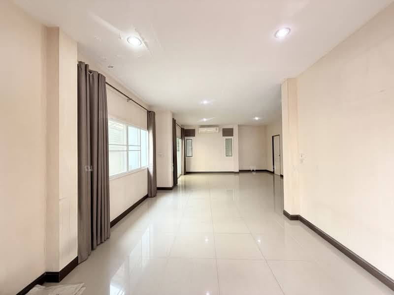 Neo-City Donmuang, Bangkok, Soi Nawong Pracha Phatthana 13, Si Khan, Don Mueang, Bangkok, 3 Bedrooms, 180 sqm, Single Detached House For Sale, by คุณ ศศิวิภา พูลทา, 500489947 - DDproperty.com