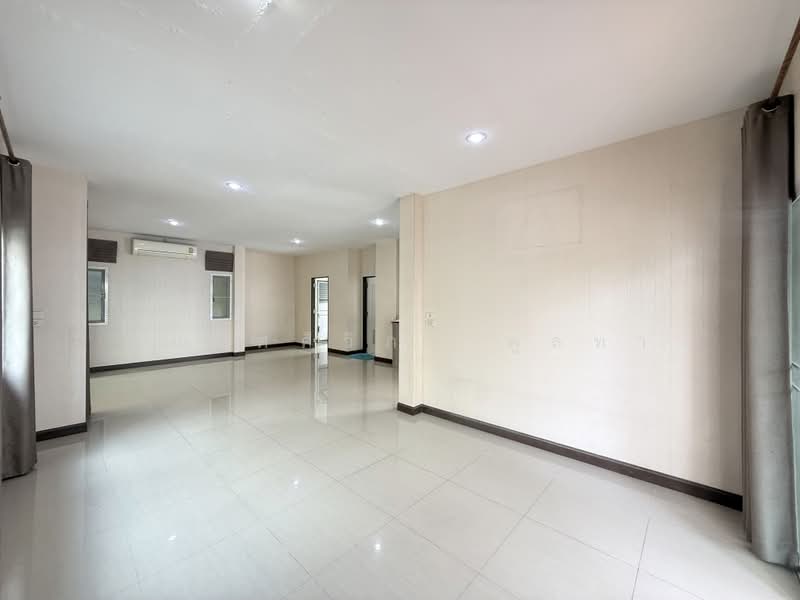 Neo-City Donmuang, Bangkok, Soi Nawong Pracha Phatthana 13, Si Khan, Don Mueang, Bangkok, 3 Bedrooms, 180 sqm, Single Detached House For Sale, by คุณ ศศิวิภา พูลทา, 500489947 - DDproperty.com